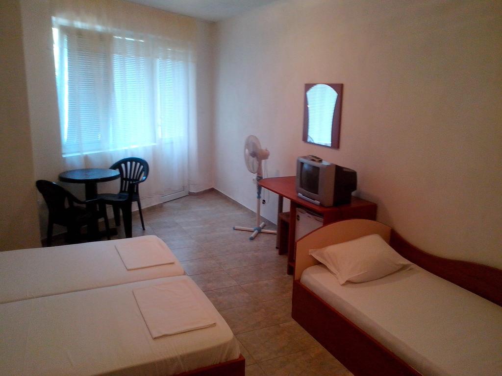 Guest House Krasi Черноморец Номер фото